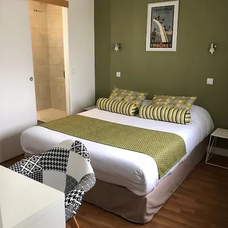 Cit'hotel Atlantis Otel 2*