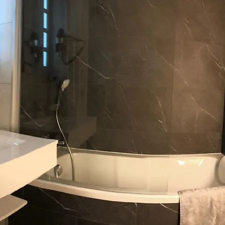 Ξενοδοχείο Cit'hotel Atlantis 2*