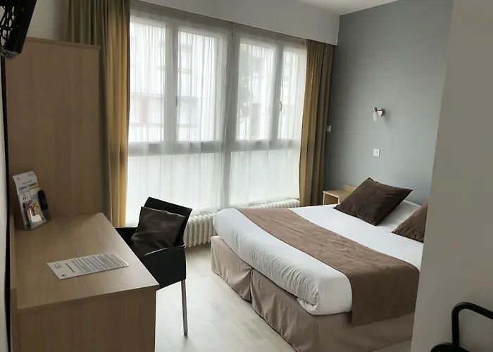 Cit'hotel Atlantis Otel 2*